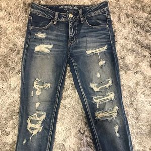 American Eagle Jegging Crop Ripped Super Stretch Jeans; Size 4
